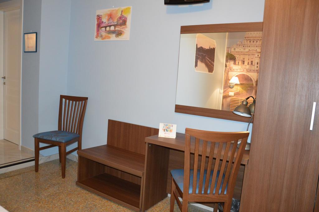 B&B Ad Maiora Roma Ruang foto